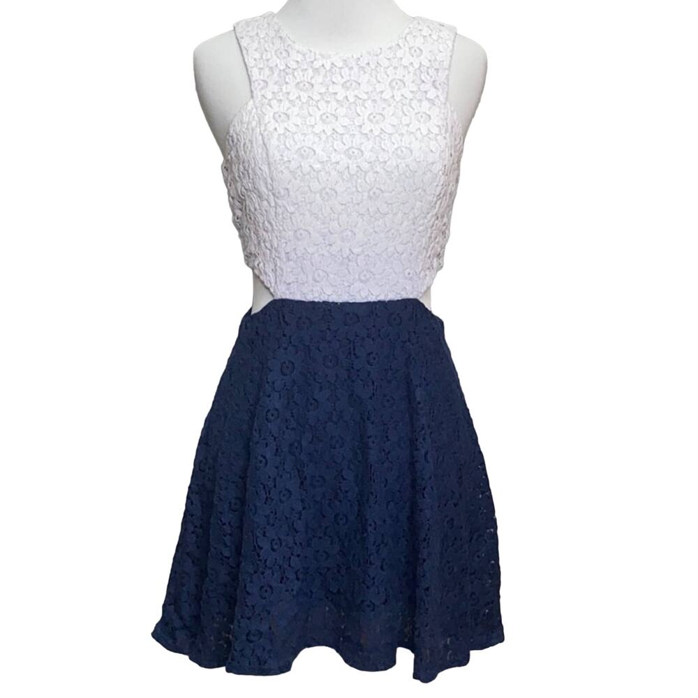 Lucca Couture Daisy Flower Cut Out Dress Small